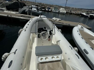 Location Capelli Tempest 650 à Saint-Cyr-sur-Mer ·