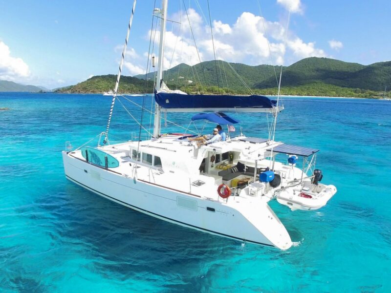 Location catamaran à Hyères · Lagoon — Lagoon 500 (2011)